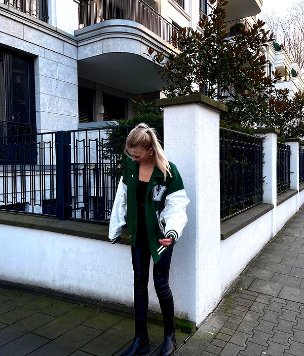 elena.zbt instagram image archive image