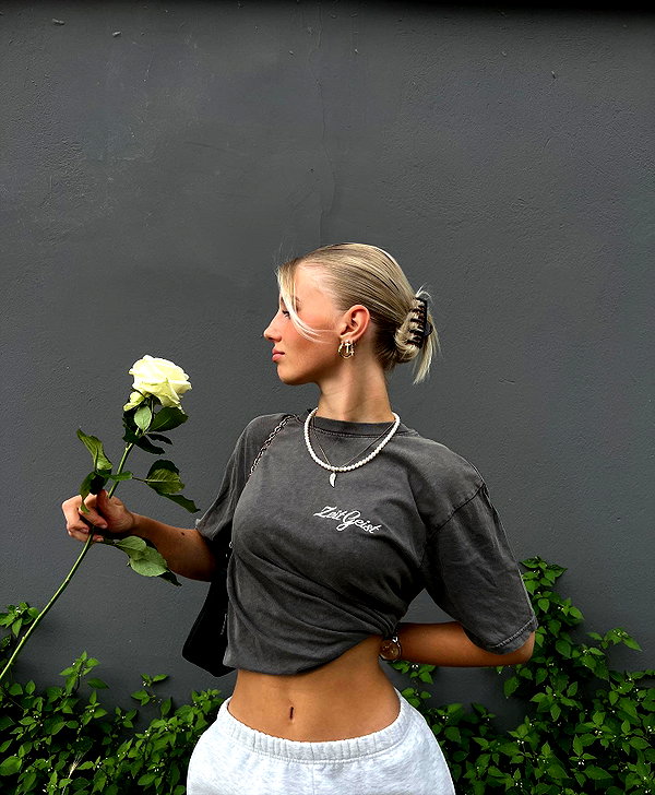 elena.zbt instagram image archive image