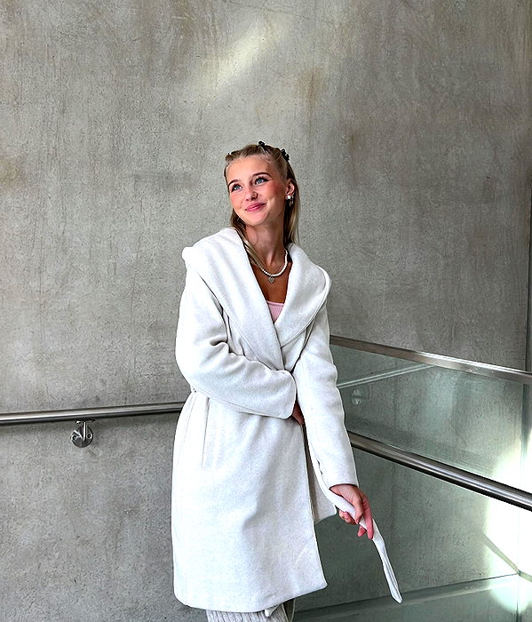 elena.zbt instagram image archive image