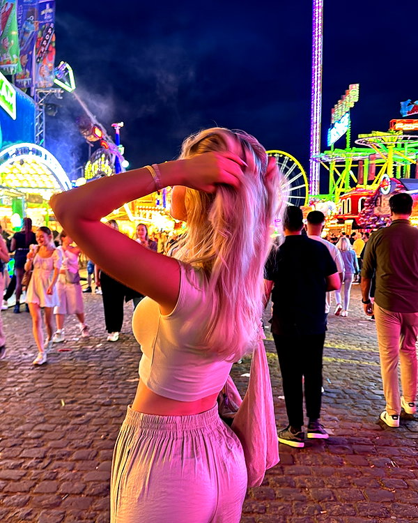 elena.zbt instagram image archive image