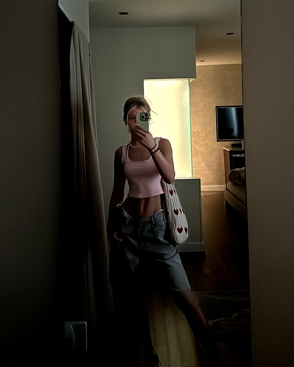 elena.zbt instagram image archive image