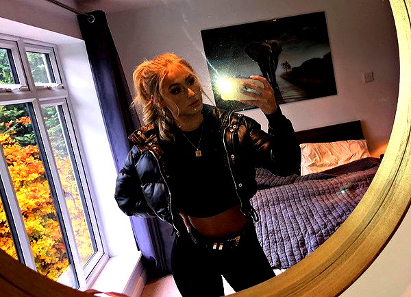 elena_blur instagram image archive image
