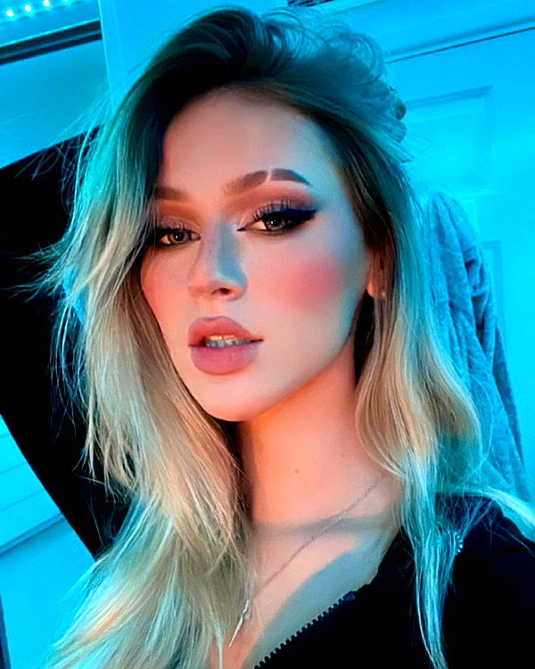 elena_blur instagram image archive image