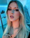 elena_blur Altpins Profile Picture