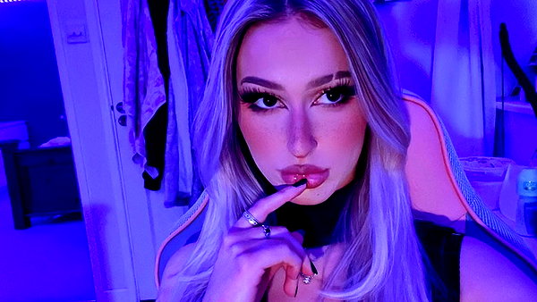 elena_blur instagram image archive image