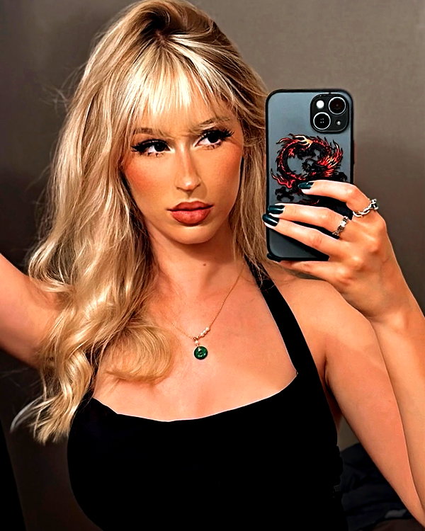 elena_blur instagram image archive image