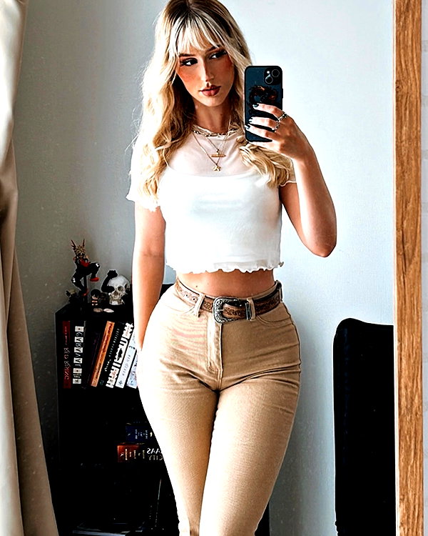 elena_blur instagram image archive image