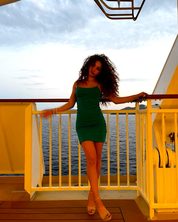 eliana.kalogeras instagram image archive image