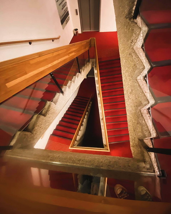 ella_loilta18.4 instagram image archive image