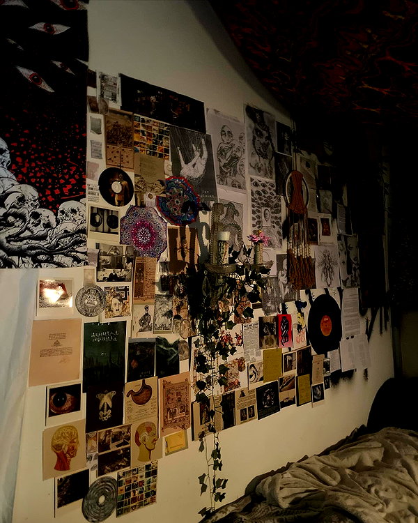 ella_loilta18.4 instagram image archive image