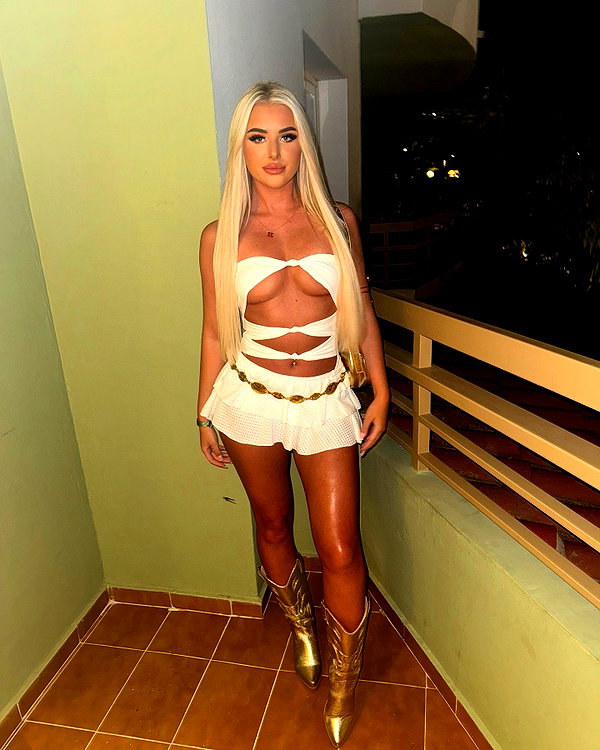 ellauk instagram image archive image