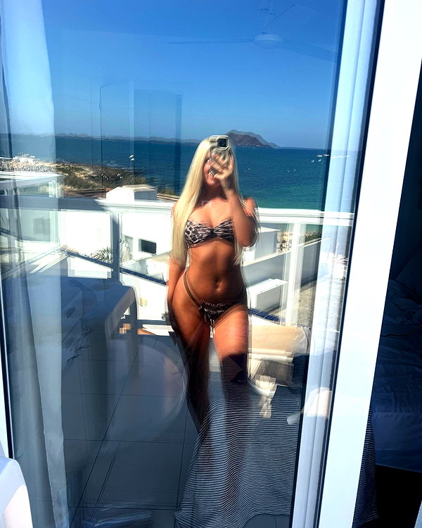 ellauk instagram image archive image