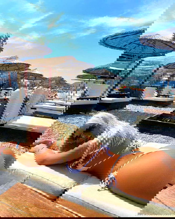 ellie.coldwell image ~ Altpins