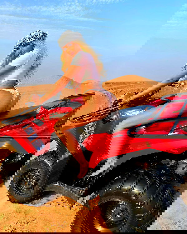 ellie.coldwell image ~ Altpins