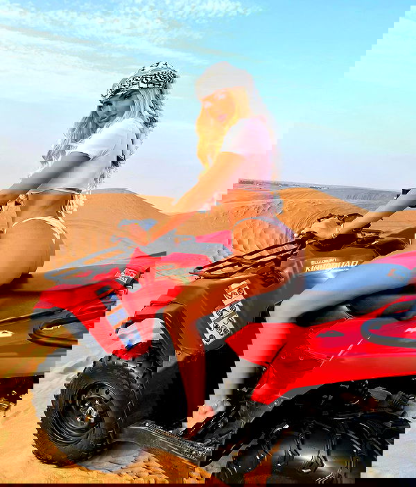 ellie.coldwell image ~ Altpins