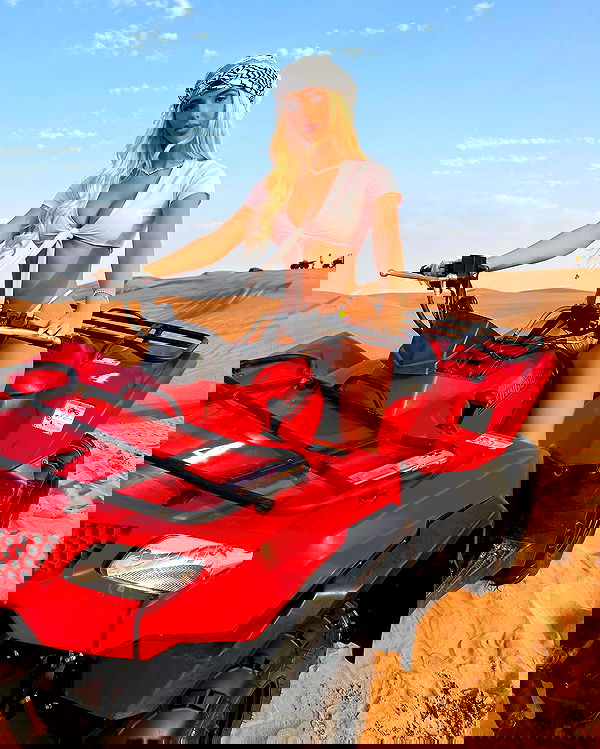 ellie.coldwell image ~ Altpins