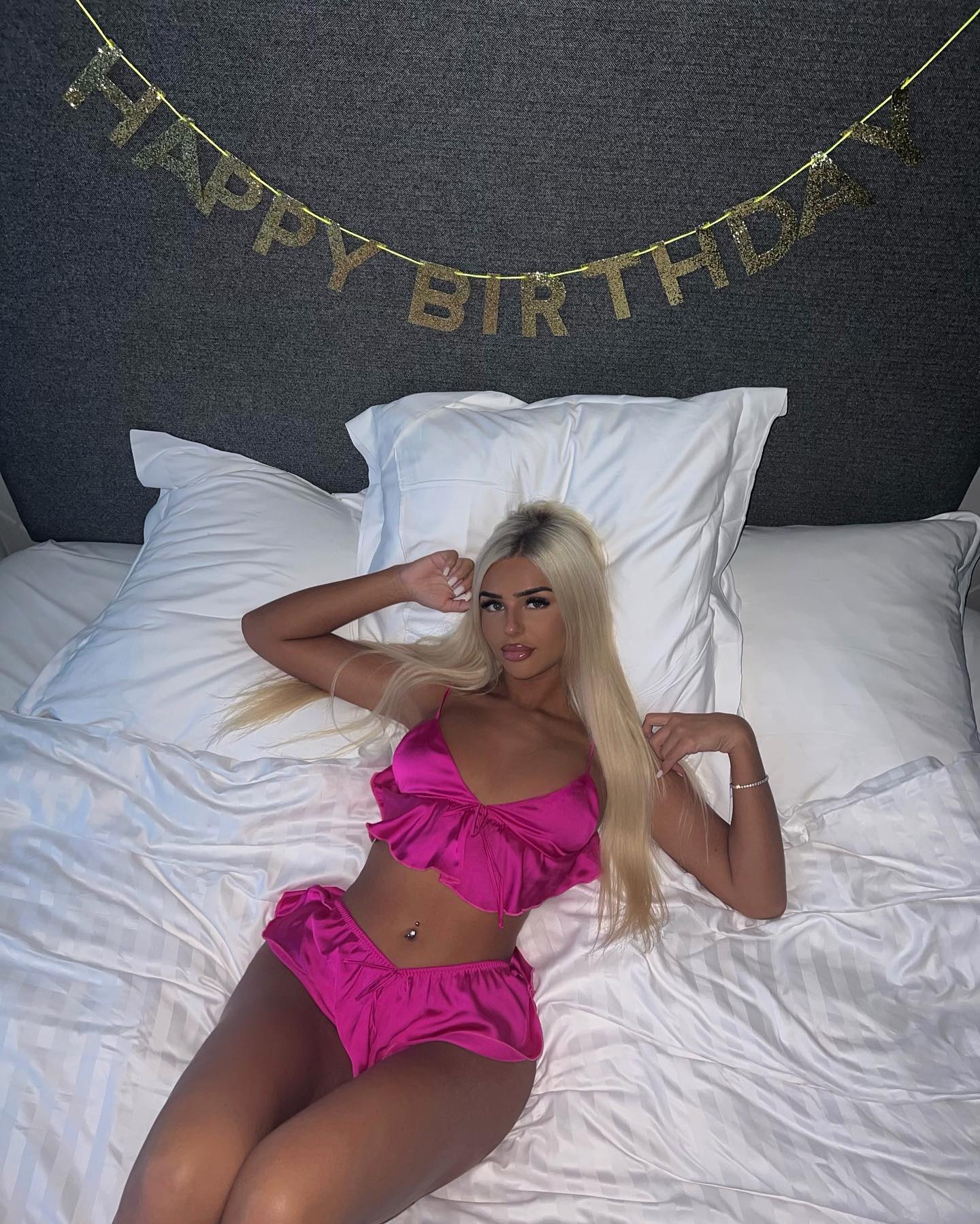 ellie.coldwell instagram image archive image