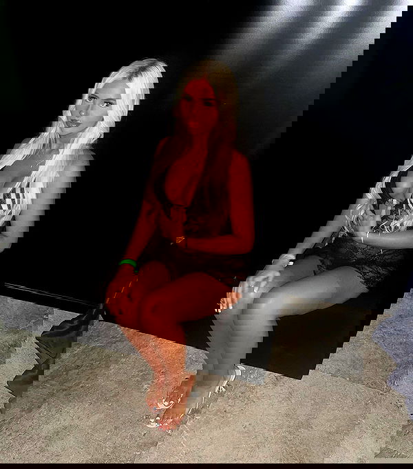 ellie.coldwell image ~ Altpins