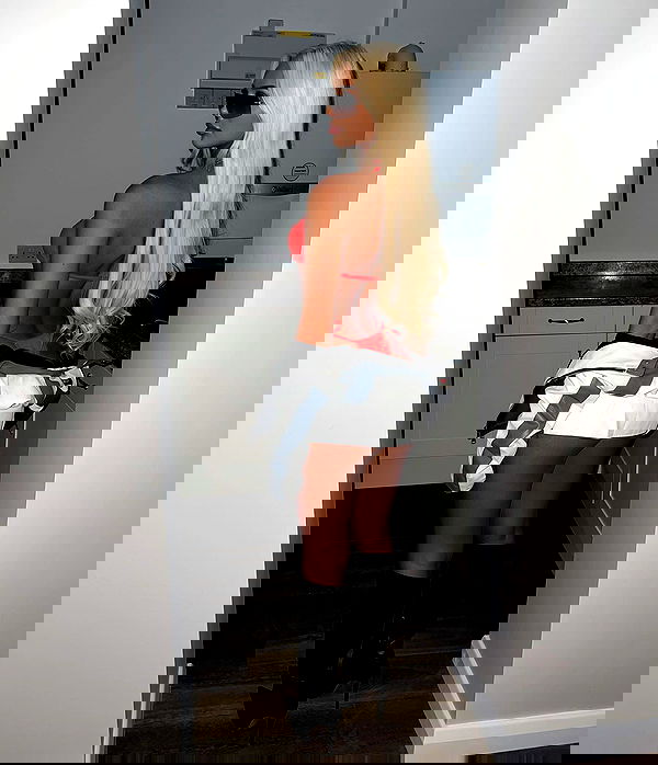 ellie.coldwell image ~ Altpins