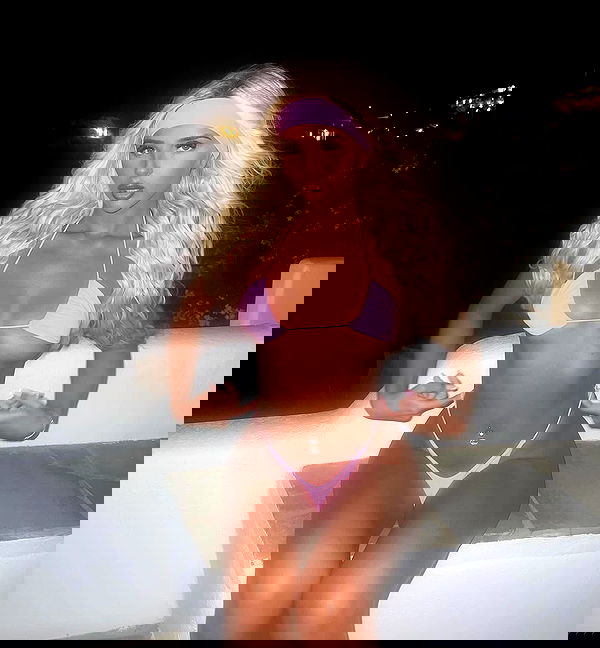 ellie.coldwell image ~ Altpins