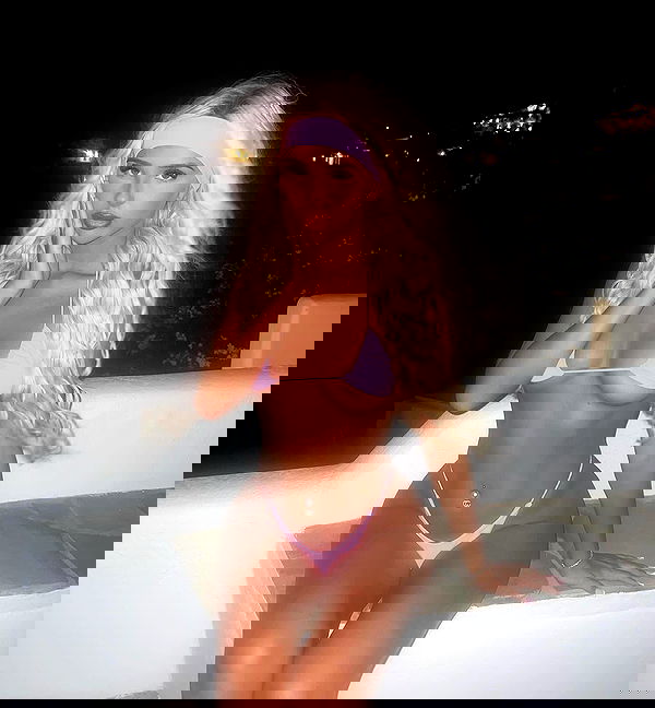 ellie.coldwell image ~ Altpins