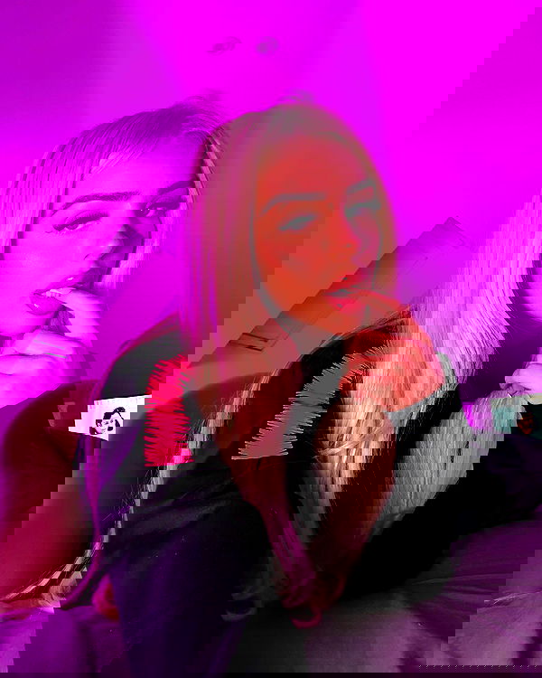 ellie.coldwell image ~ Altpins