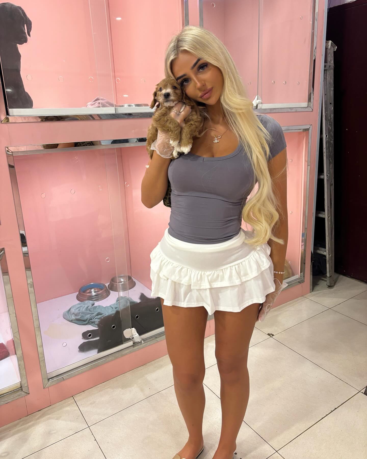 ellie.coldwell instagram image archive image