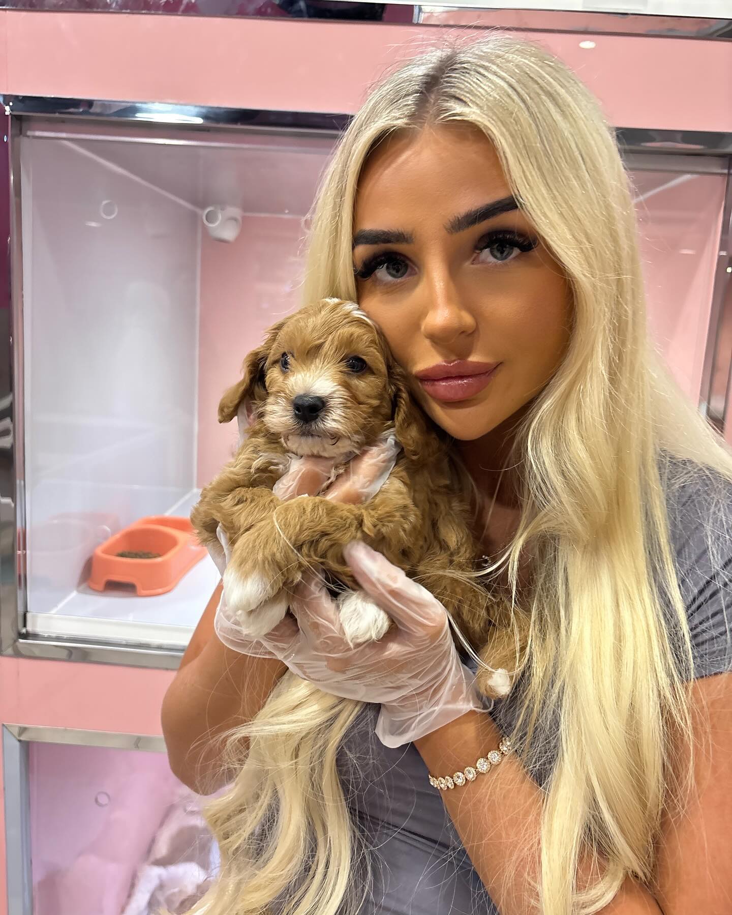 ellie.coldwell instagram image archive image