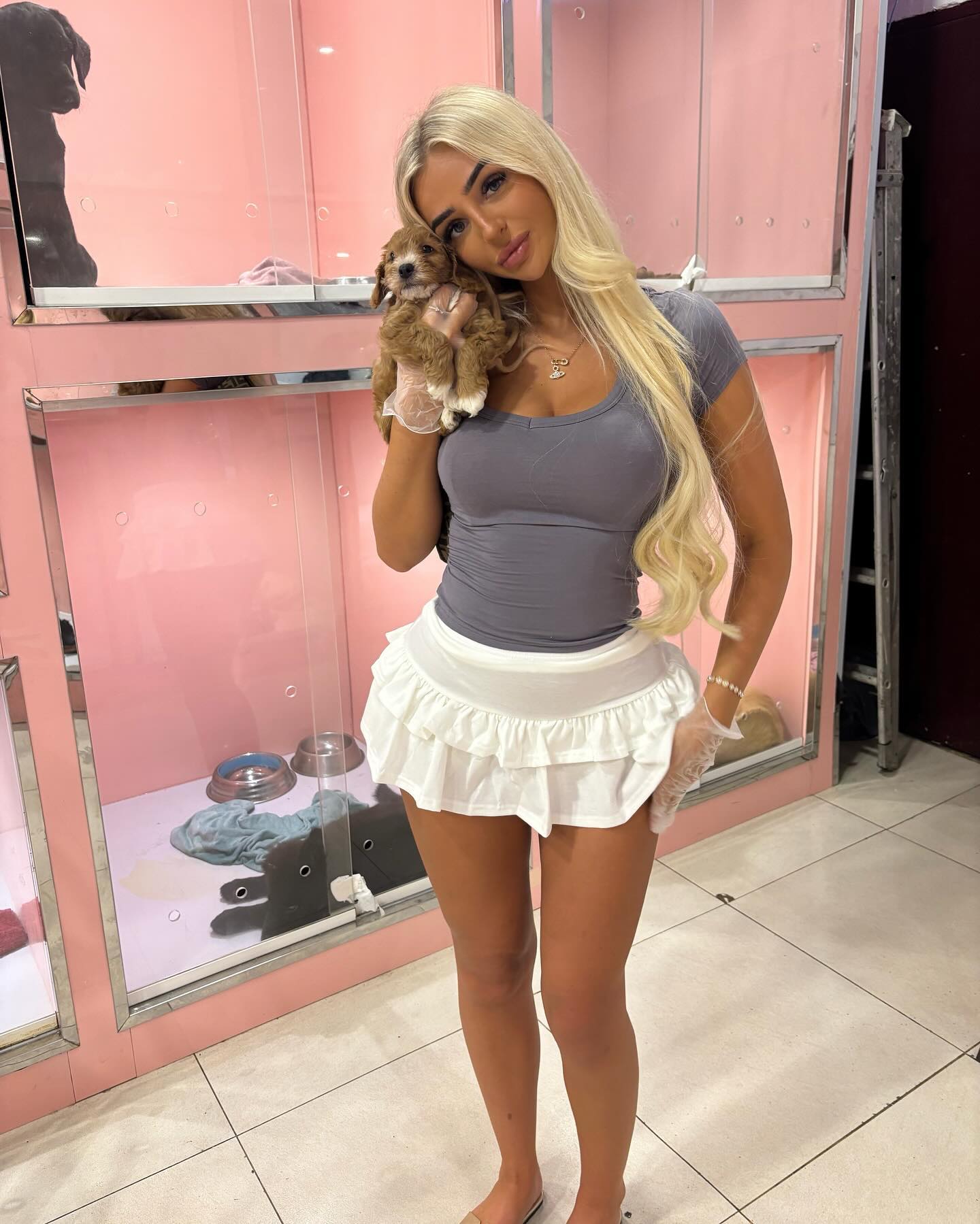 ellie.coldwell instagram image archive image