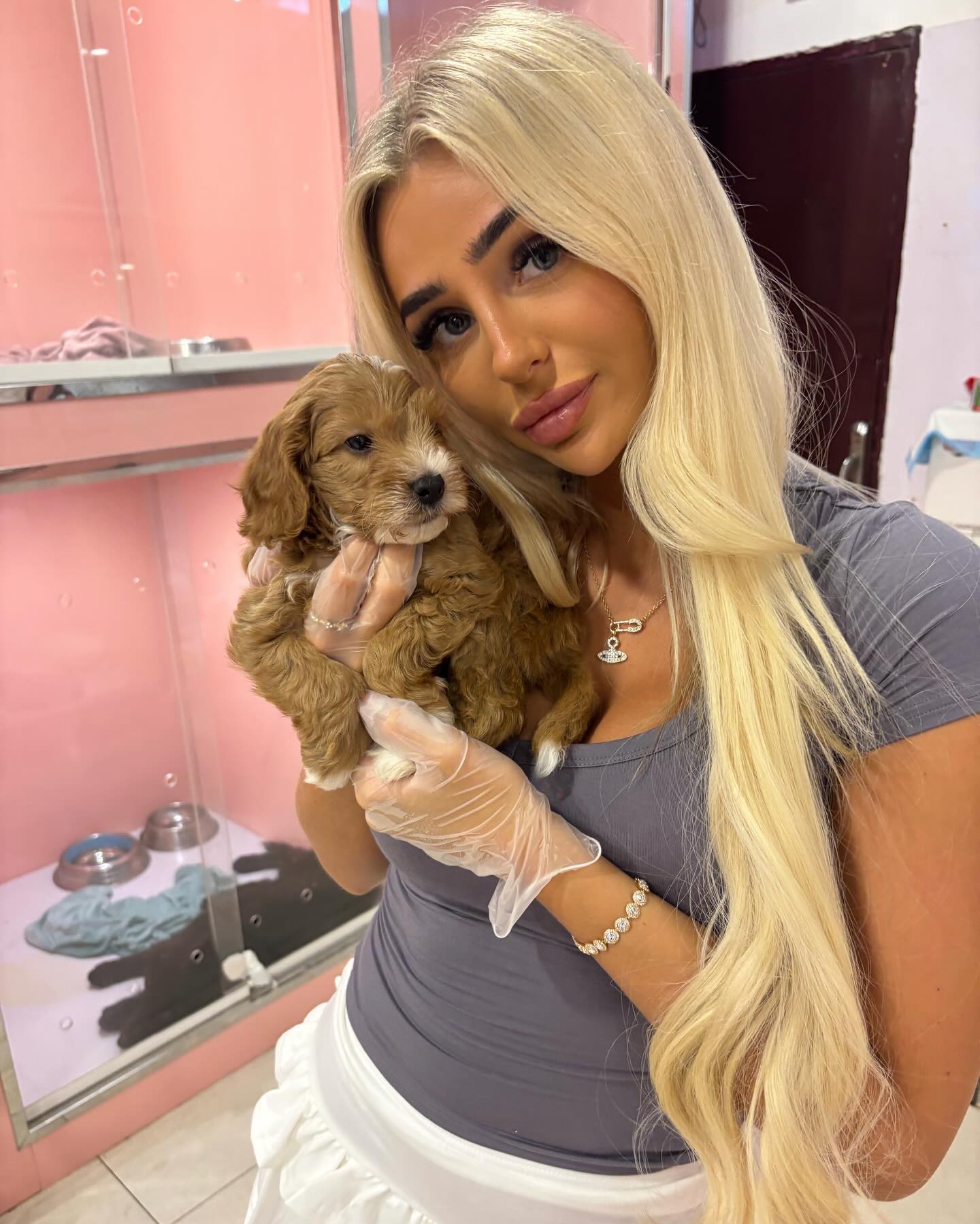 ellie.coldwell instagram image archive image