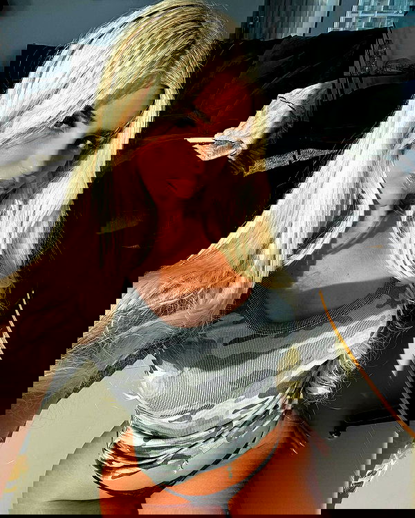 ellie.coldwell image ~ Altpins