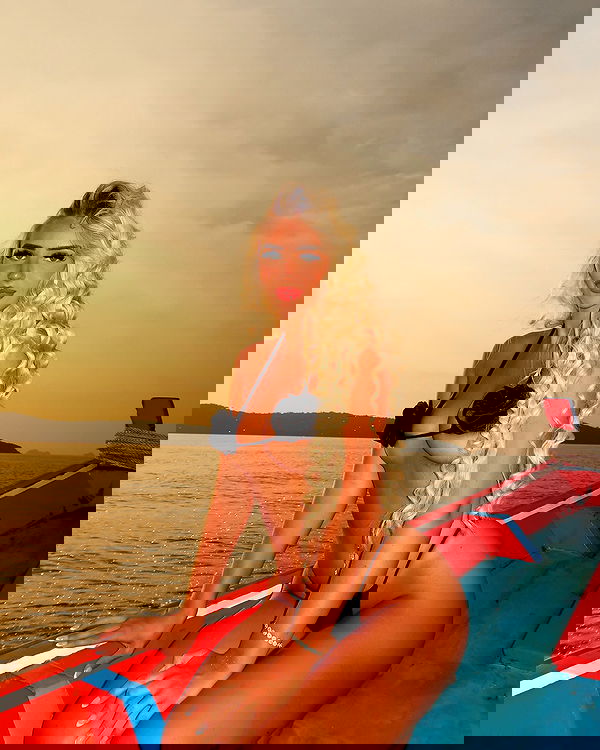 ellie.coldwell image ~ Altpins