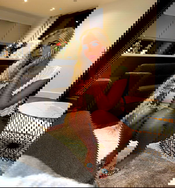 ellie.coldwell image ~ Altpins