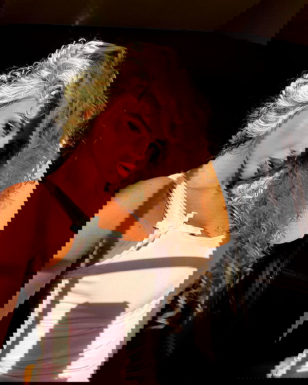 ellie.coldwell image ~ Altpins