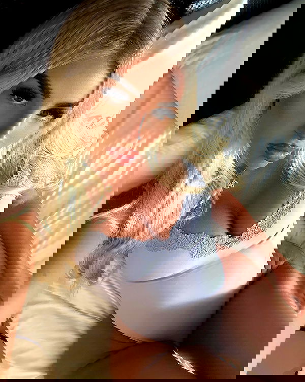 ellie.coldwell image ~ Altpins