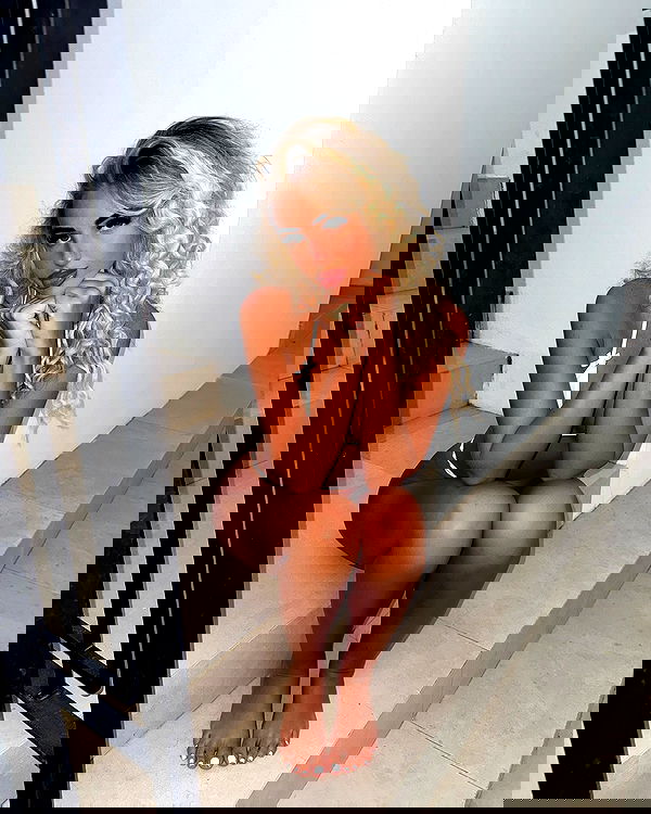 ellie.coldwell image ~ Altpins