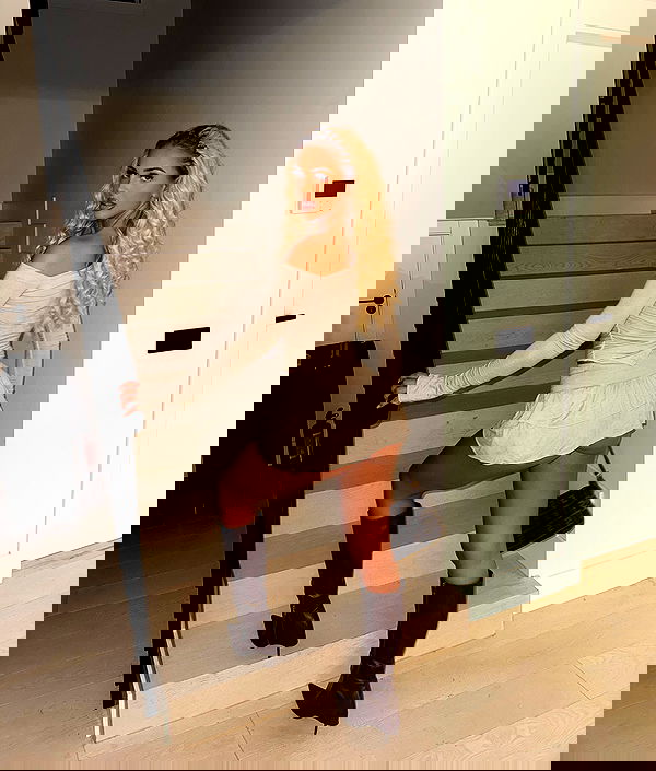 ellie.coldwell image ~ Altpins