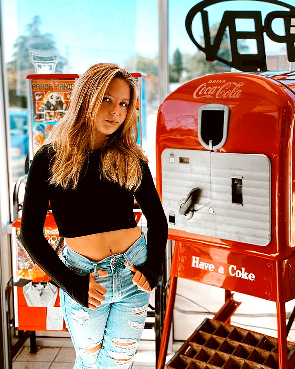 elliebluegregoria instagram image archive image