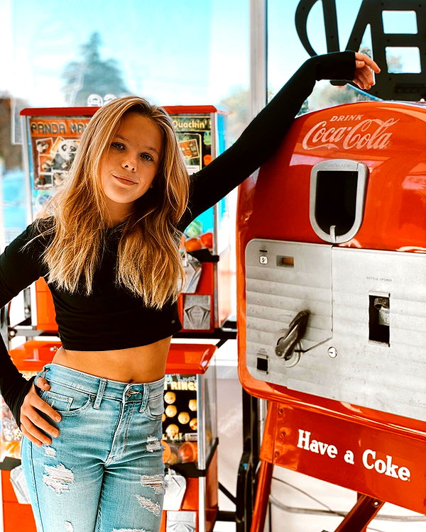 elliebluegregoria instagram image archive image