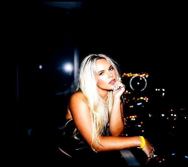 elliebluegregoria instagram image archive image