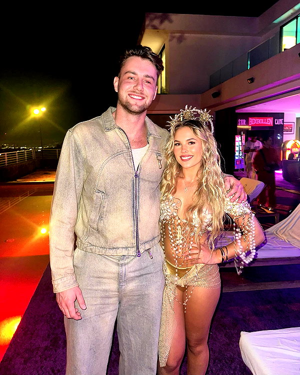 elliebluegregoria instagram image archive image