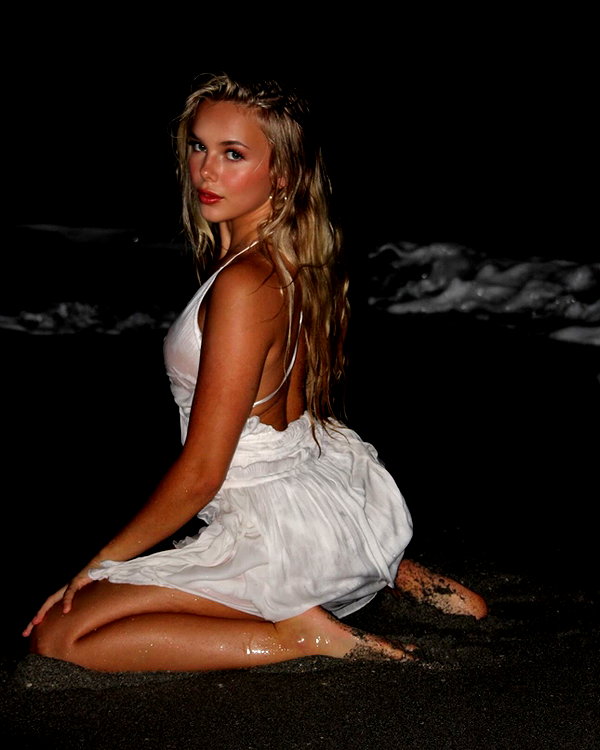 elliebluegregoria instagram image archive image