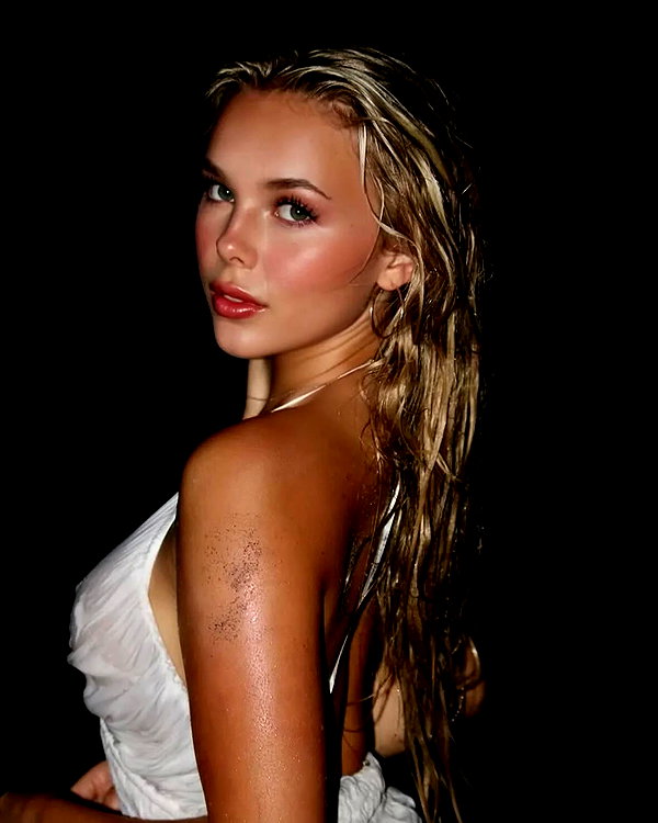 elliebluegregoria instagram image archive image