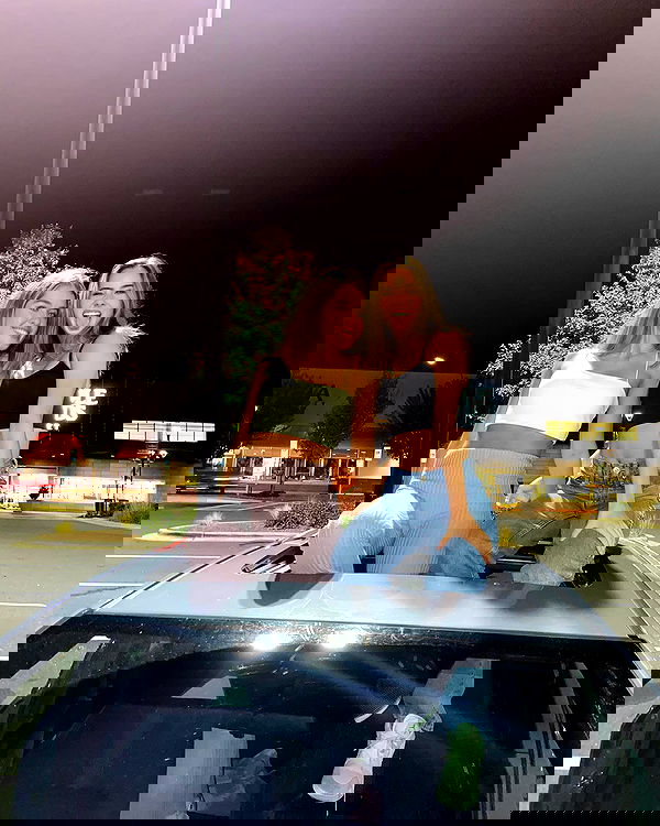 elliemarriee image ~ Altpins