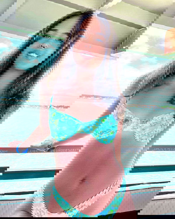 elliemarriee image ~ Altpins