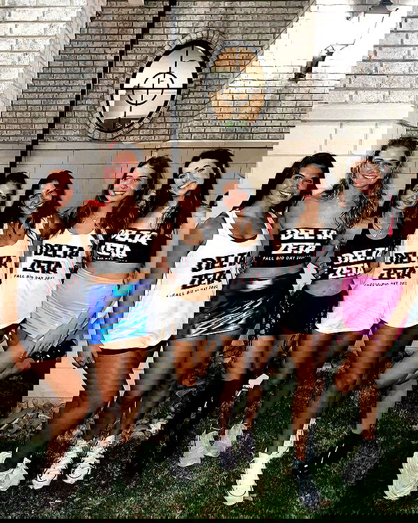 elliemarriee image ~ Altpins