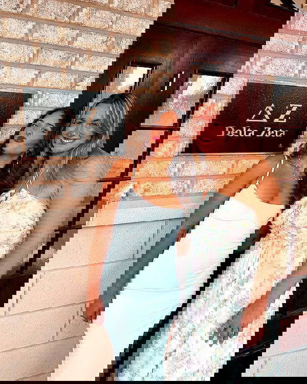 elliemarriee image ~ Altpins