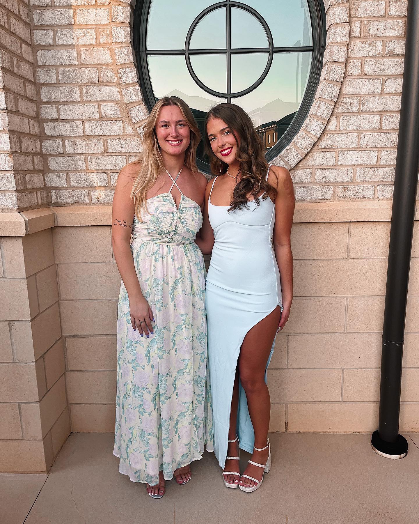 elliemarriee instagram image archive image