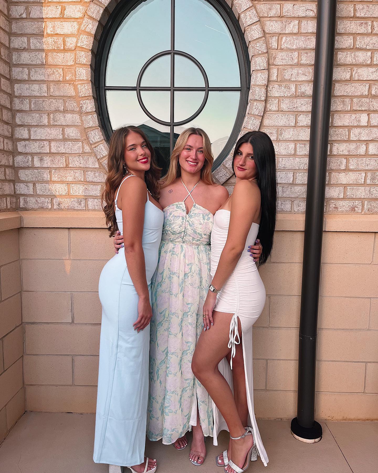 elliemarriee instagram image archive image