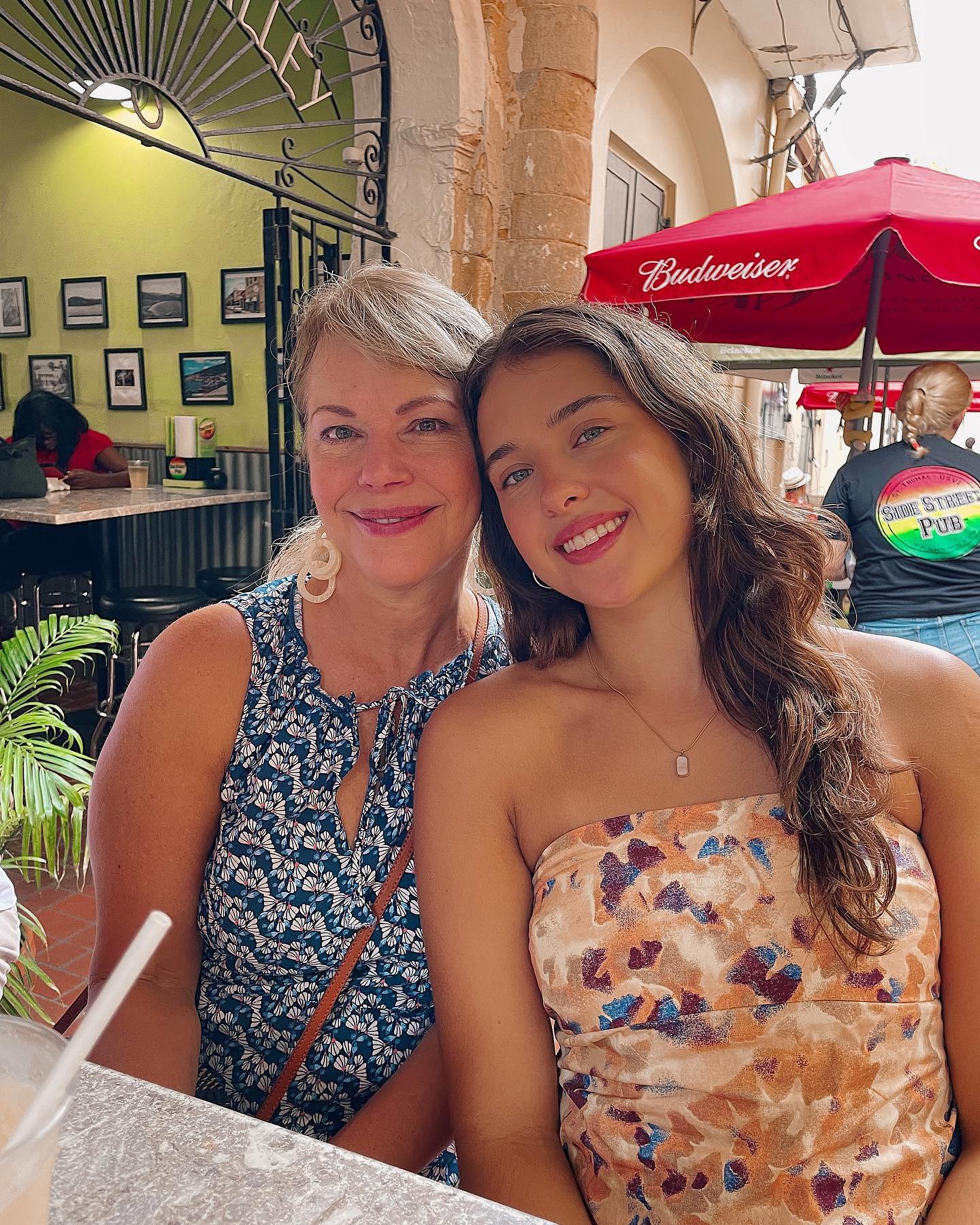 elliemarriee instagram image archive image